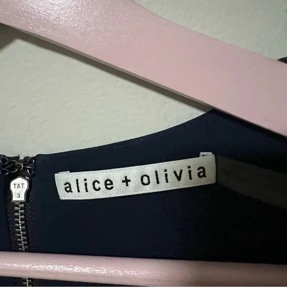 Alice + Olivia Blakesley Split Front Fit and Flare Dress Navy Blue Size 0 - Picture 12 of 12